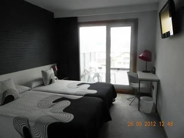 Hotel La 2*